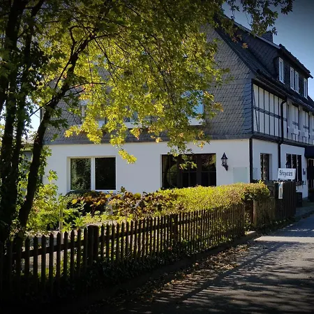 Landschaftsgasthaus Schanze 1 *